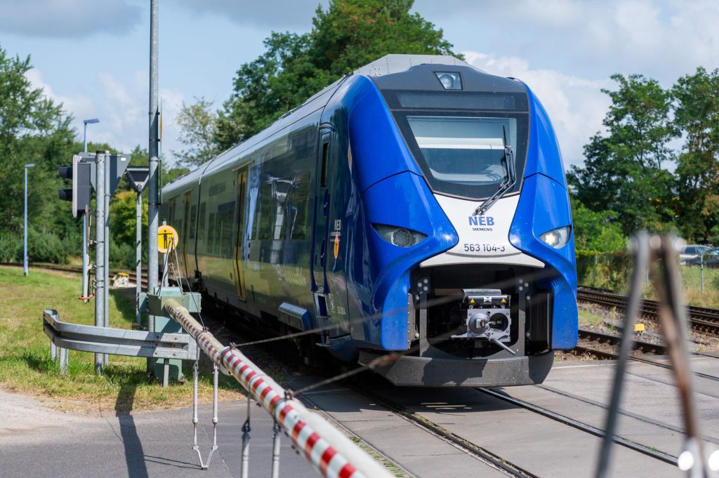 România cumpără trenuri pe hidrogen: Cine v-a câștiga contractul și unde vor circula?