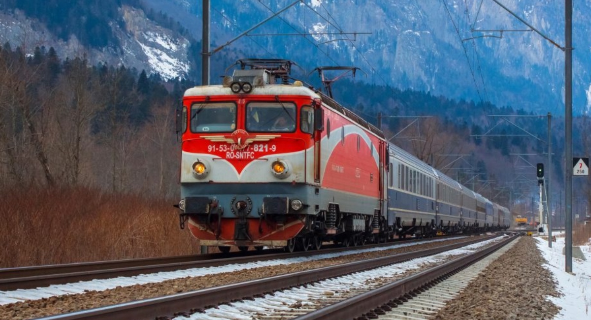 Tunelul Predeal: Trenul București – Brașov, cu 30 de minute mai Rapid