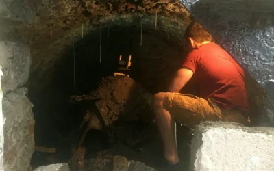 Bărbat din România, șocat: A găsit „poarta către 1900” în timpul renovărilor