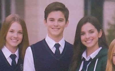 Giurgiu: Uniforme școlare secrete pentru 25.000 de elevi, cu bani de la „sponsori”