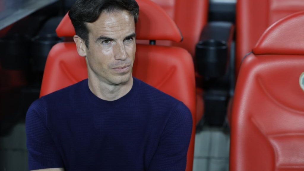 Iñigo Pérez, antrenorul lui Rayo Vallecano, a atins borna 100 Antrenorul lui FC Rayo Vallecano, Iñigo Pérez, a celebrat vineri un moment important în cariera sa, atingând cifra de 100 de meciuri conduse pe banca tehnică a echipei