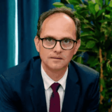 BĂLTĂREȚU avertizează: România, pe muchie de cuțit. Industria, salvată de noi?