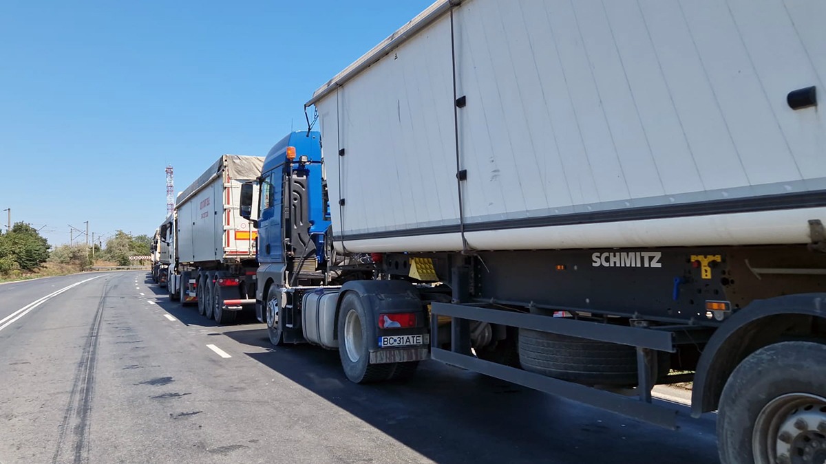 Șoferii, ÎNGROZIȚI: Limitări de viteză din cauza combustibilului scump