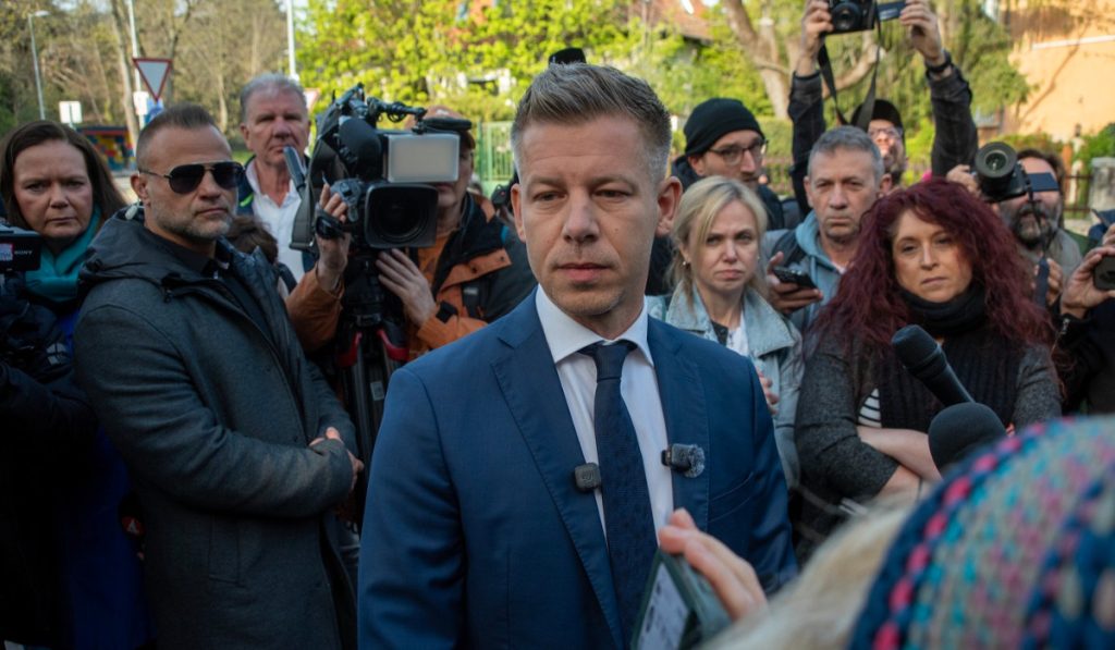 Mai puțin de-o oră până la închiderea urnelor în Ungaria: Peter Magyar, optimist