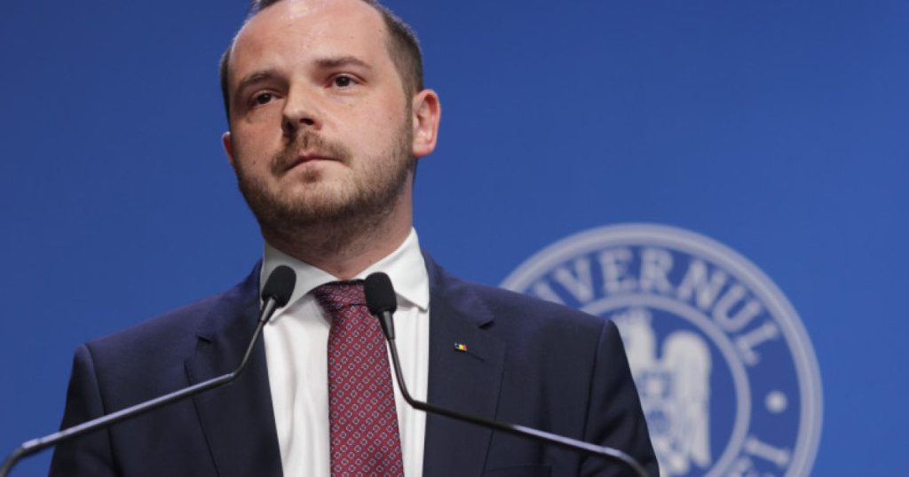 ROGOBETE: România VA LUPTA PENTRU O ALTĂ DESTINAȚIE A BANILOR PENTRU VACCINURILE PFIZER Ministrul Sănătății, Alexandru Rogobete, a anunțat că România va face tot posibilul pentru a redirecționa fondurile alocate pentru plata vaccinurilor anti-COVID comandate de la Pfizer