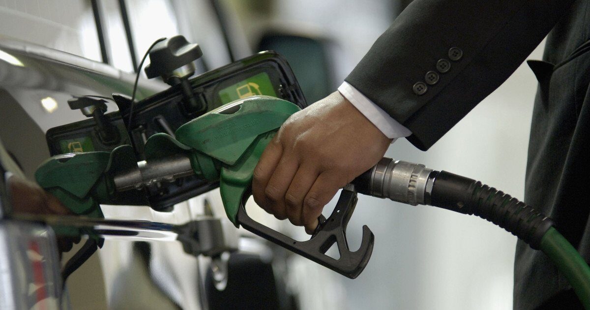 Motorina, scumpire brutală: Un plin costă cu 40 de lei mai mult ca luna trecută