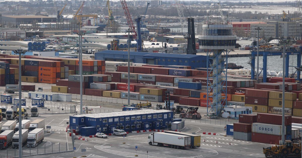 Guvernul dă 281,6 milioane lei la Transporturi: Unde merg banii?
