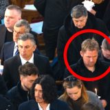 Apariție uluitoare la înmormântarea lui Mircea Lucescu. Cine era misteriosul?