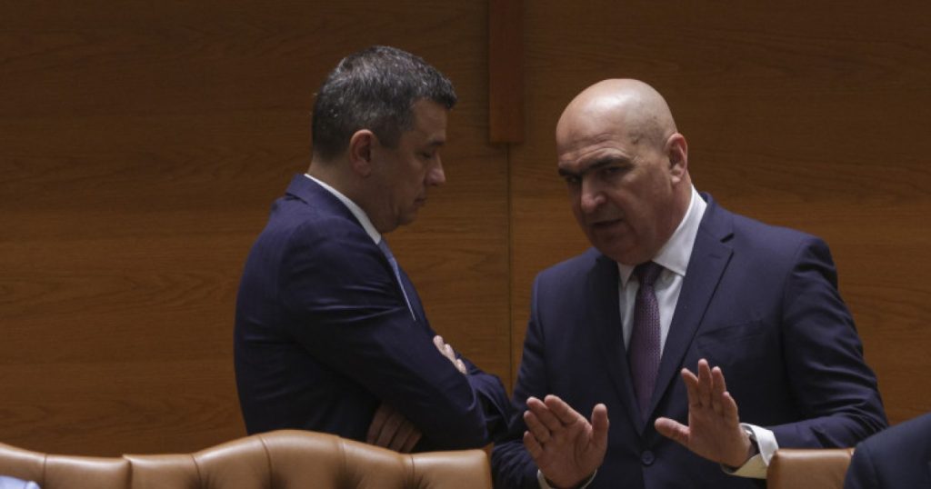 Criza bate la ușă în România: Președintele critică PSD și PNL