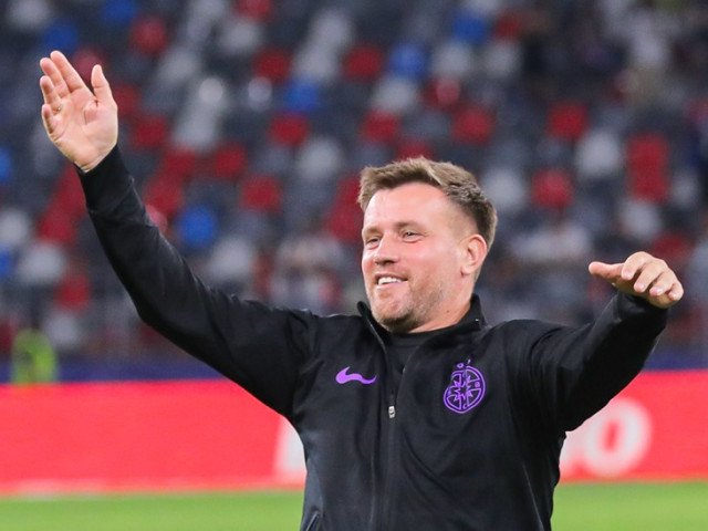 Mihai Pintilii, pe cale să revină în fotbal: Negocieri avansate pentru o nouă provocare Fostul internațional Mihai Pintilii se află în negocieri avansate pentru a reveni în fotbal, după ce s-a retras din activitatea de jucător