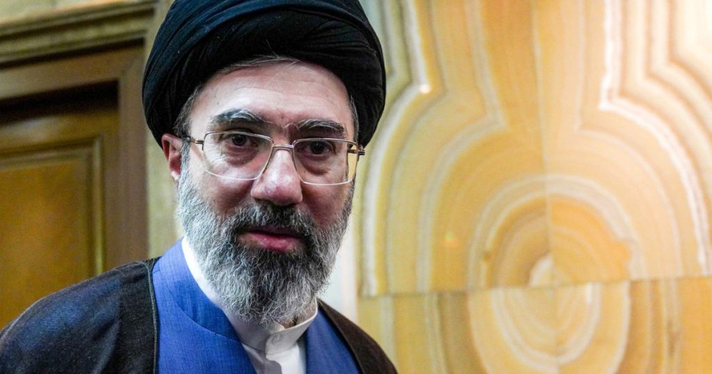 Mojtaba Khamenei, grav rănit în război, încă se luptă pentru viață