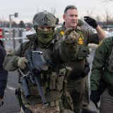 Femeie din Franța, 86 de ani, încătușată în SUA: Mergea la iubire