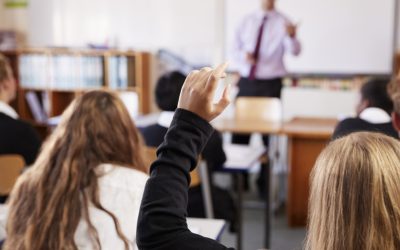 Guvernul deblochează posturile din educație: Concursuri pentru preuniversitar și universitar