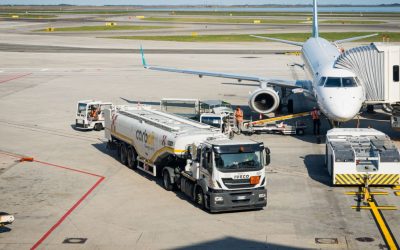 Criză de combustibil: Europa, cu ochii pe vacanțe. Zboruri, în pericol