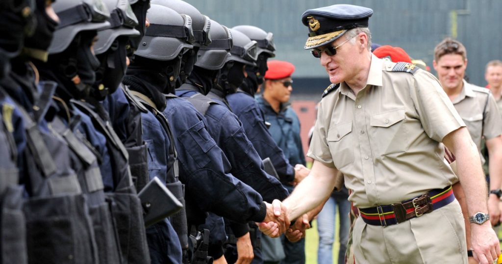 Fost șef al armatei britanice: Regatul Unit, „extrem de vulnerabil”. 10 ani pentru apărare