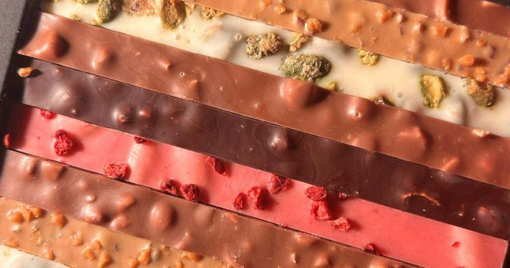 Ciocolata, prieten sau dușman? Experții dezvăluie secretele gustării dulci