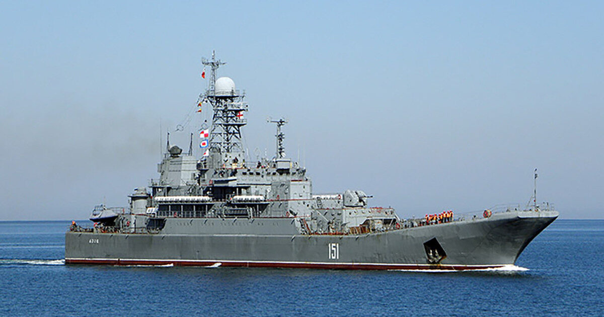 Unitatea Specială „Ghosts” lovește două nave rusești în Crimeea, Tuapse în flăcări