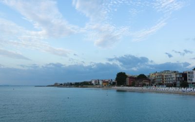 Bulgaria: Două drone militare, găsite în derivă pe Marea Neagră, langă o stațiune