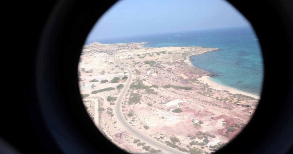 Paris și Londra, pe urmele păcii: Misiune în Strâmtoarea Ormuz