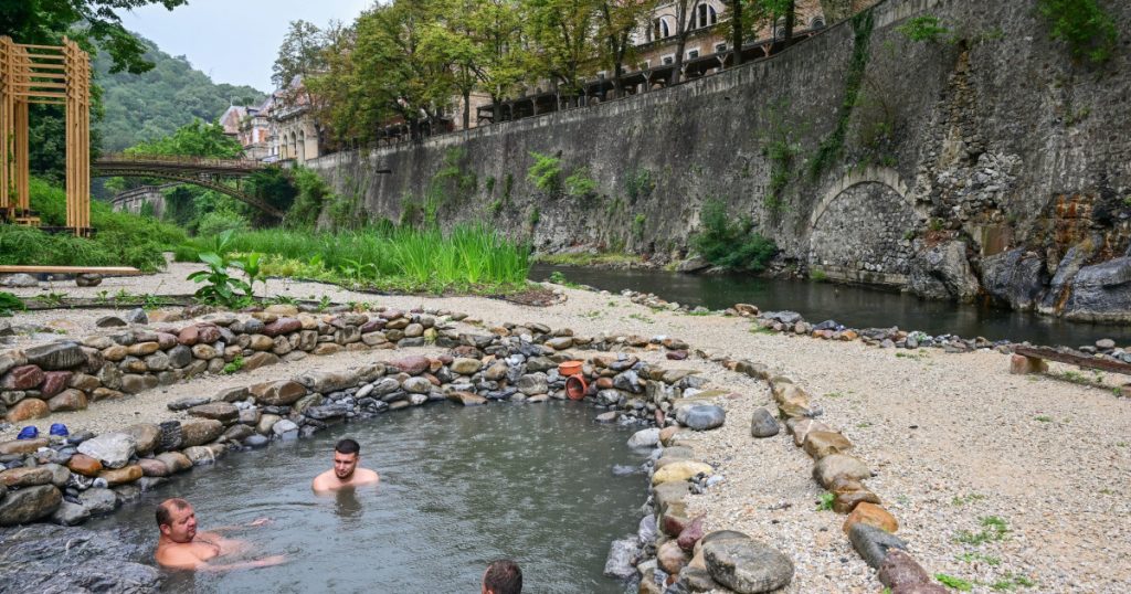 Bilete gratuite la tratament balnear în 2026: Câte locuri sunt și cine beneficiază