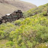 Autobuz cu turiști britanici, prăbușit în Canare: Un mort și 27 de răniți