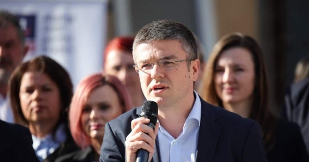 Guvernul salvează Liberty Galați și Damen Mangalia: Salarii plătite de stat