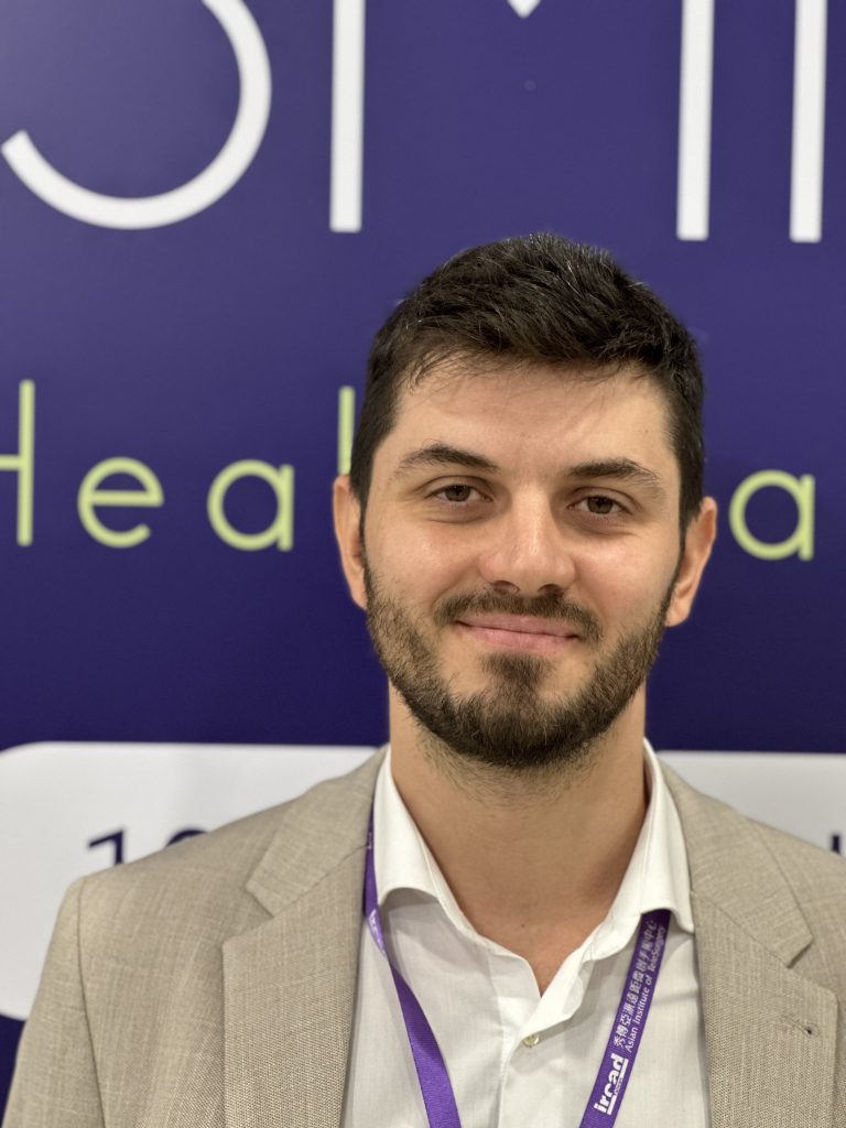 O investiție în viitorul profesional În prezent în plină ascensiune, antreprenorul ALEX NEGOIȚĂ-TIU, fondatorul BENOLI TECH, subliniază importanța educației continue și a dezvoltării personale