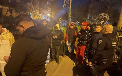 Chitanță pentru coji de semințe: 100 de euro amendă. Poliția supraveghează curățenia