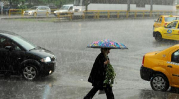 ANM: Alertă METEO de ploi torențiale, grindină șI vânt puternic în România
