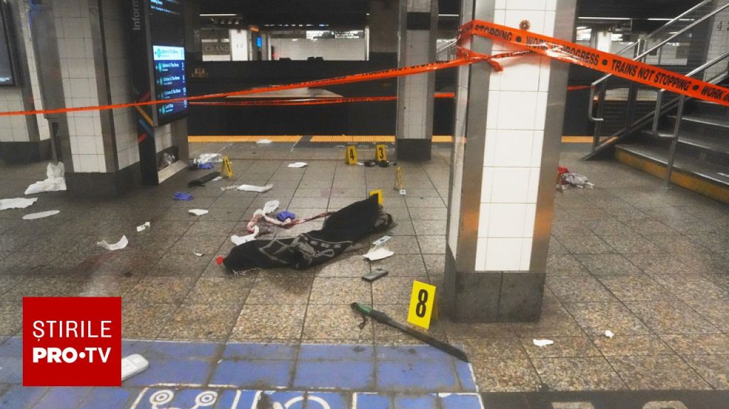 Atac sângeros la metroul din New York: Un individ a înjunghiat trei persoane