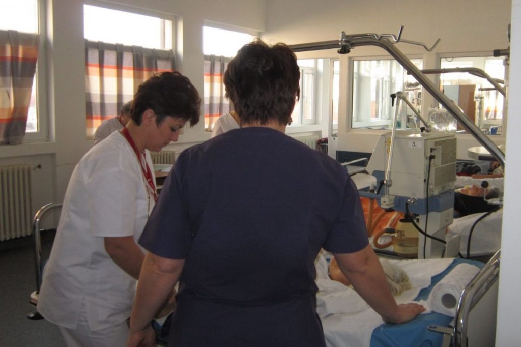 OAMGMAMR, partener în INTENSIV+: Îngrijiri medicale vitale pentru pacienții critici