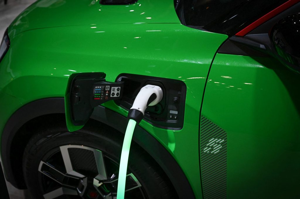 Vânzările de electrice, explozie în Europa: Războiul din Iran aprinde prețurile