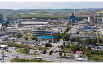 Azomureș, măcel la porțile șomajului: Sute de angajați, pe străzi. Sindicatele, revoltate