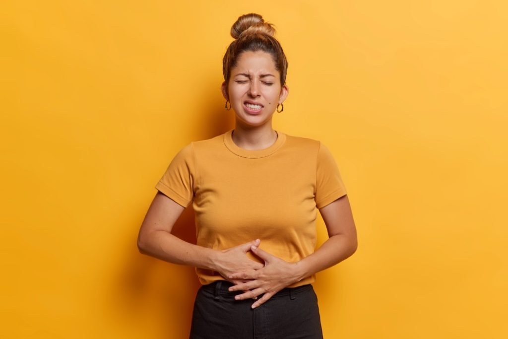 Burtă umflată după masă? Soluții simple, recomandate de experți, pentru o digestie ușoară