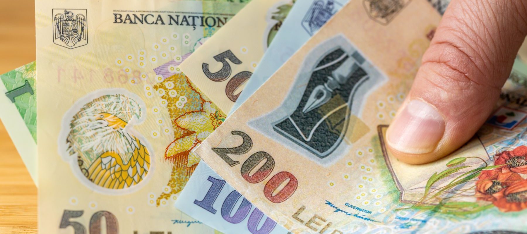 Mai scump ca mâncarea: Statul e cel mai mare „produs” al româniei