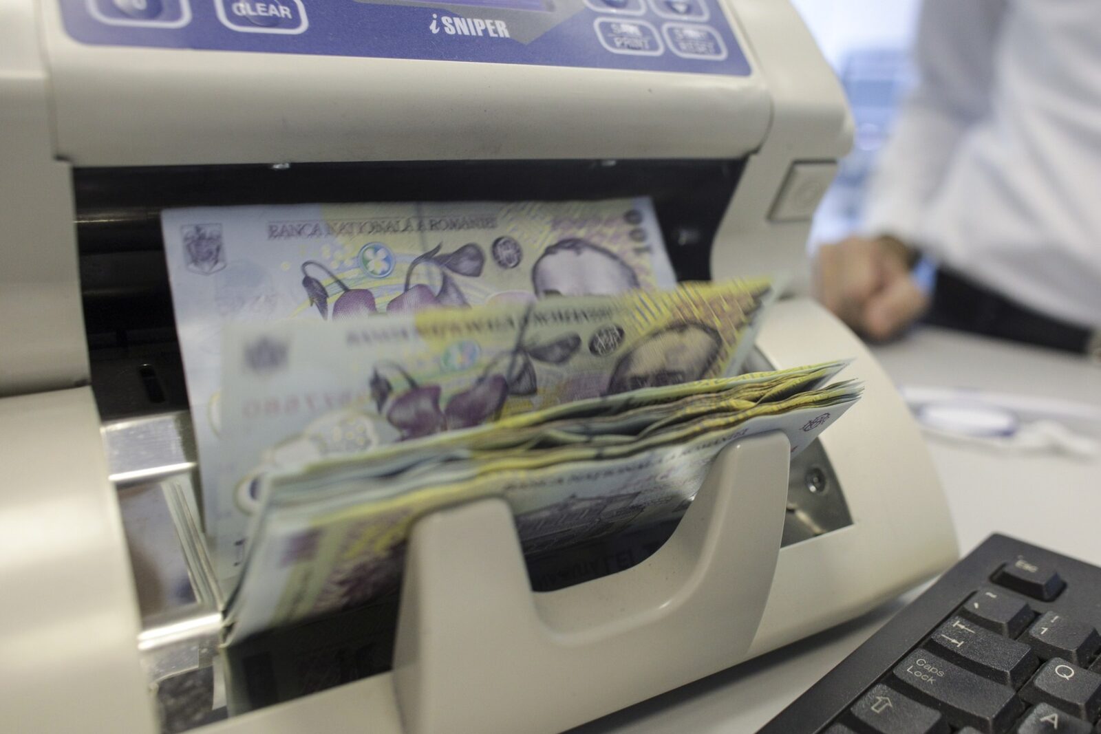 Tezaur: Ministerul Finanțelor lansează dobânzi de până la 7,15%
