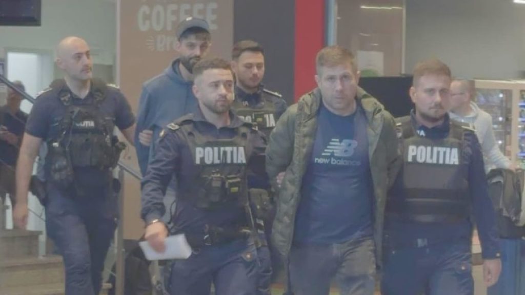 Scandal URIAȘ în avion: Cearta s-a mutat pe aeroport