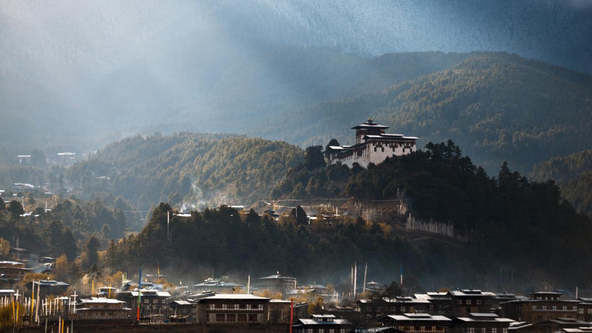 Bhutan vinde drastic bitcoin: Rezervele topite. Oprire totală a mineritului