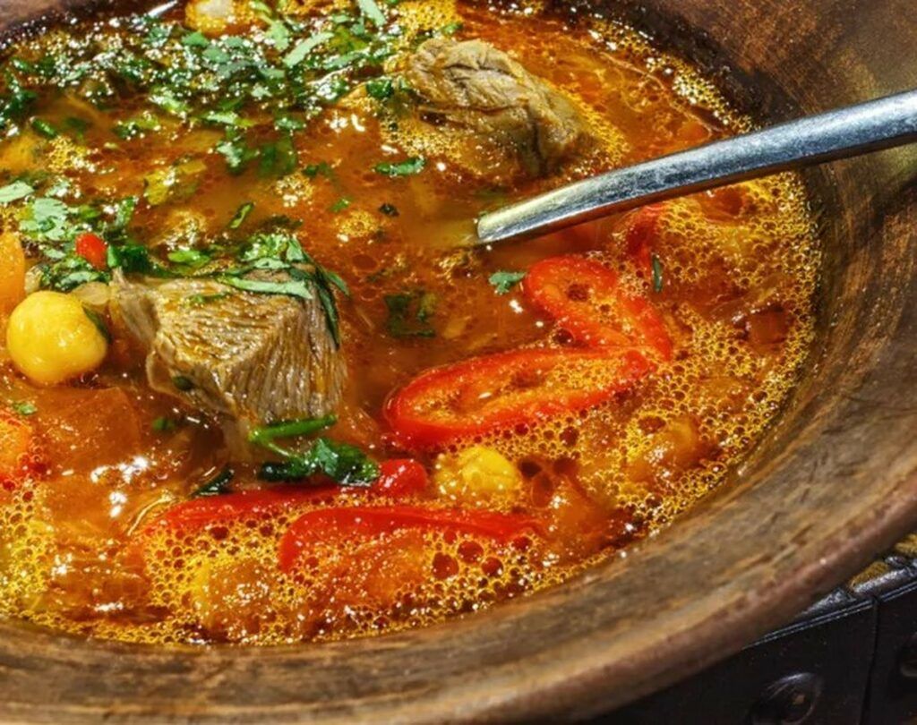 Cine nu are voie să guste miel de Paște: Avertismentul medicilor