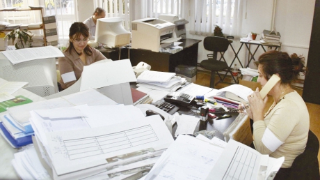 Legea salarizării: Pîslaru vrea adoptarea în 2024, implementare pe ani