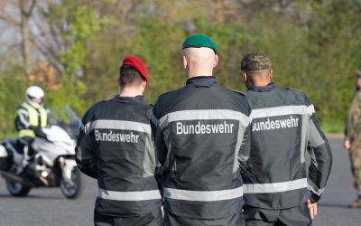 Germania a stârnit dezbateri privind libertatea de mișcare a cetățenilor săi, după ce o nouă lege a recrutării a intrat în vigoare la începutul anului