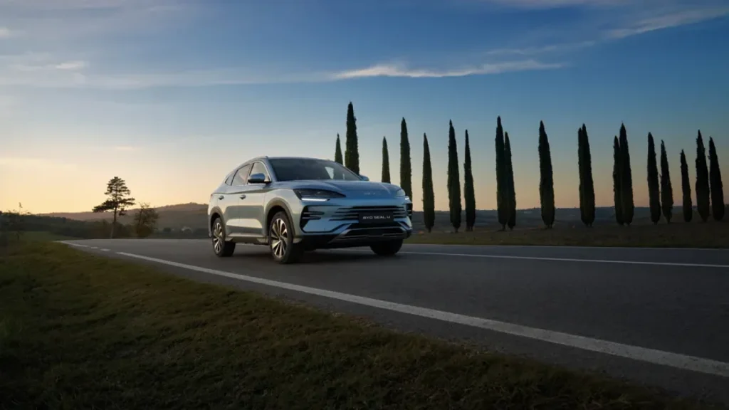 Chinezii dau marea lovitură în Europa: Un gigant auto negociază parteneriate!