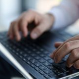 Atenție la țepele cu Interpol, Europol sau Poliția Română, avertizează DNSC