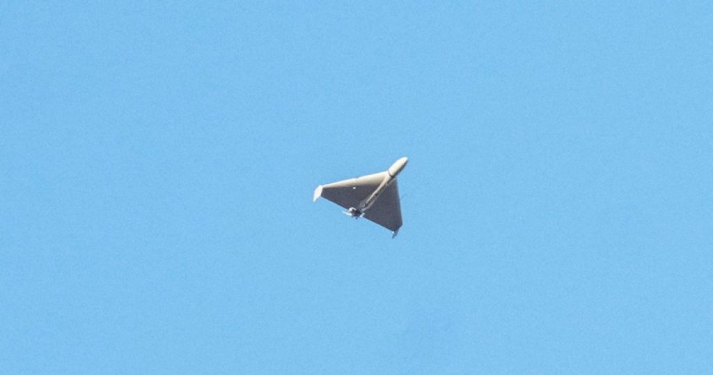 Un mesaj RO-Alert a fost emis în județul Tulcea, după atacurile rusești din Ucraina Un mesaj RO-Alert a fost trimis în noaptea de marți spre miercuri pentru zona de nord a județului Tulcea, ca urmare a unor noi atacuri ale forțelor ruse în apropierea frontierei cu Ucraina
