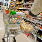 Capcana „9”: Cum te manipulează magazinele să cumperi mai mult