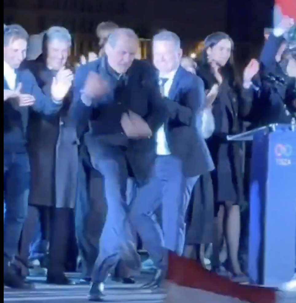 TISZA, politicianul cu dans viral. Ar putea ajunge în Guvernul Magyar?