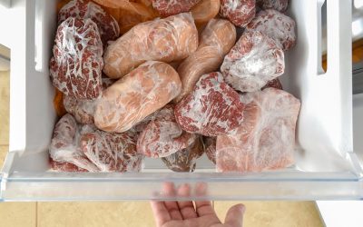 Cât rezistă mielul la congelator? E mai „mofturos” ca vita și puiul