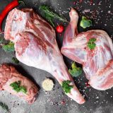 Mielul nu-ți priește? Trucuri culinare să-i domolești gustul puternic