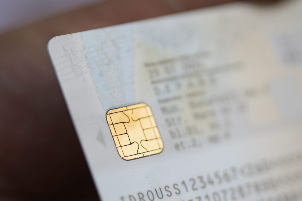 România intră în era digitală: Buletin și semnătură noi din 2026