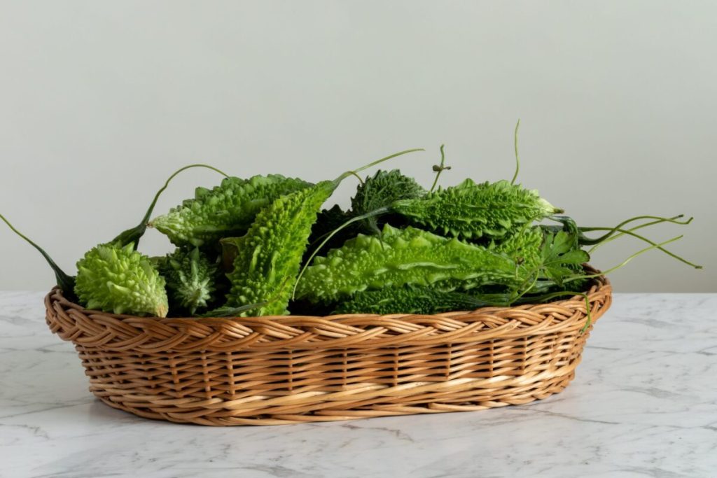 Castravetele amar, aliat în diabet și colesterol: BENEFICII dovedite